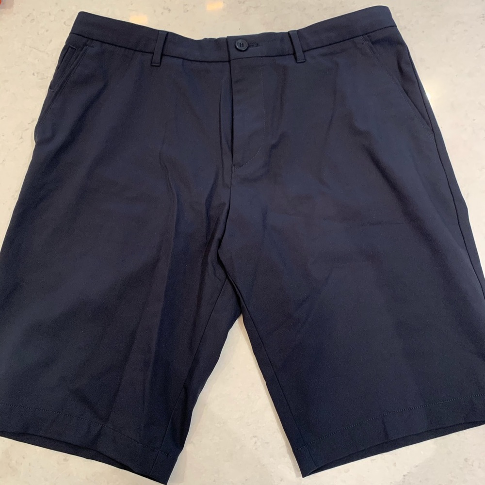 Hugo Boss Hayler Men’s Flat Front Golf Shorts 32R